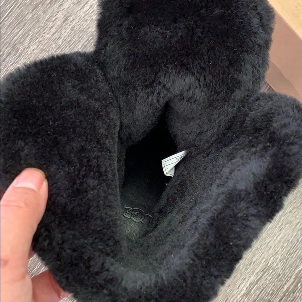 UGG boots - Picture 9 of 9